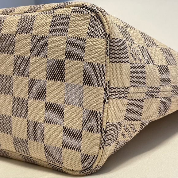 Louis Vuitton Damier Azur Neverfull PM - Picture 12 of 14